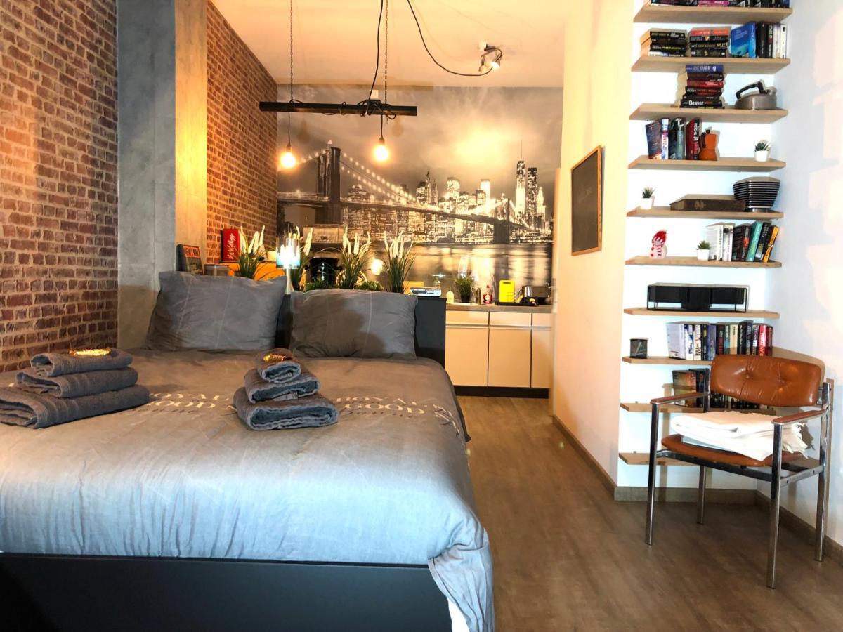 New York Loft - Fully Equipped And Available Long-Term - Perfect Location In City Center Lägenhet Namur Exteriör bild