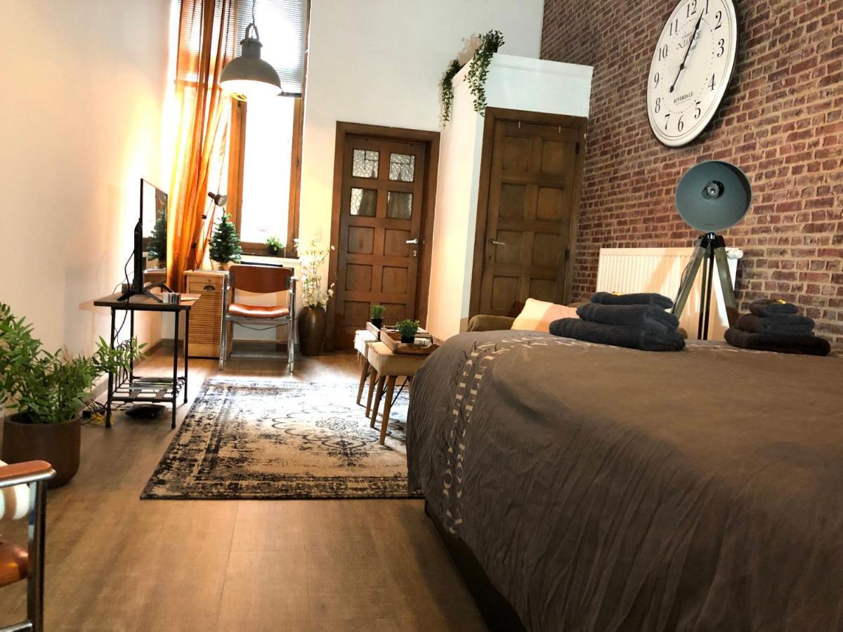 New York Loft - Fully Equipped And Available Long-Term - Perfect Location In City Center Lägenhet Namur Exteriör bild