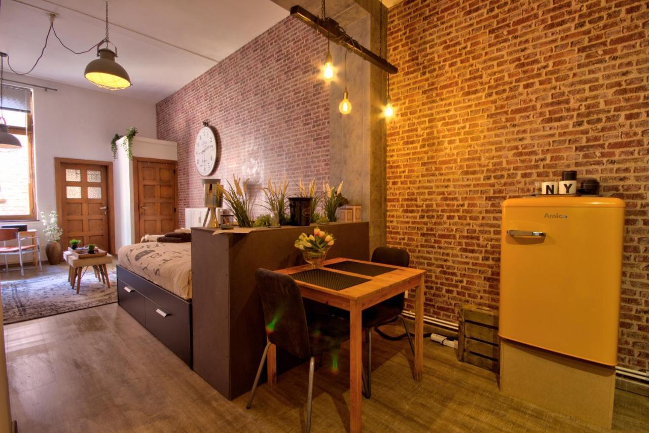 New York Loft - Fully Equipped And Available Long-Term - Perfect Location In City Center Lägenhet Namur Exteriör bild